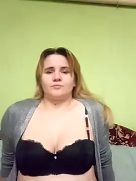 Snapshot of SannyMILF chatting on December 18, 2024, 3:33 pm SannyMILF online show from December 18, 2024, 3:33 pm
