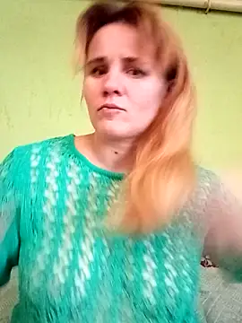 Snapshot of SannyMILF chatting on December 13, 2024, 8:20 am SannyMILF online show from December 13, 2024, 8:20 am