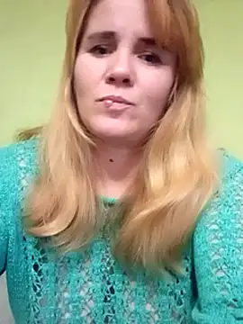 Snapshot of SannyMILF chatting on December 5, 2024, 11:12 am SannyMILF online show from December 5, 2024, 11:12 am