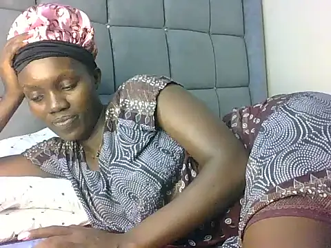 Snapshot of Slimthick900 chatting on March 9, 2025, 4:22 pm Slimthick900 online show from March 9, 2025, 4:22 pm