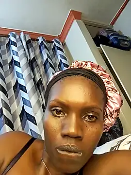 Snapshot of Slimthick900 chatting on February 24, 2025, 6:04 pm Slimthick900 online show from February 24, 2025, 6:04 pm