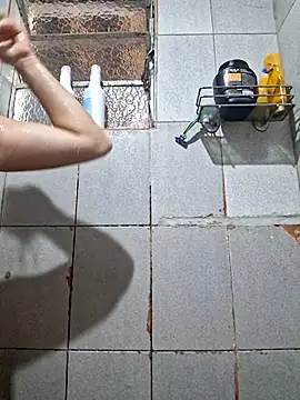 Snapshot of Sweet-diamondxxx chatting on February 10, 2026, 4:50 pm Sweet-diamondxxx online show from February 10, 2026, 4:50 pm