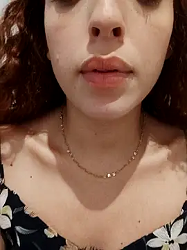 Snapshot of Sweet-diamondxxx chatting on February 14, 2025, 6:29 pm Sweet-diamondxxx online show from February 14, 2025, 6:29 pm