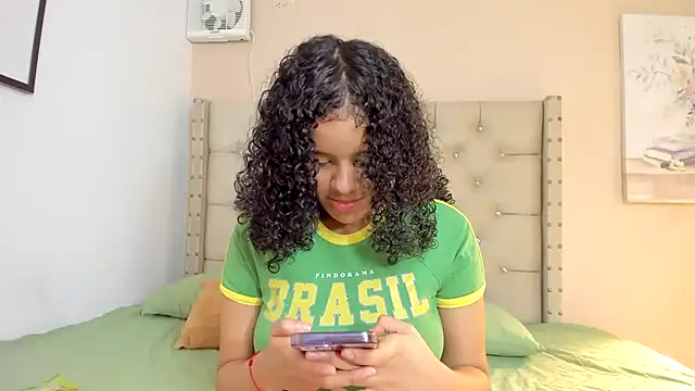 vanesasexyhot21 online show from April 9, 2026, 2:13 am