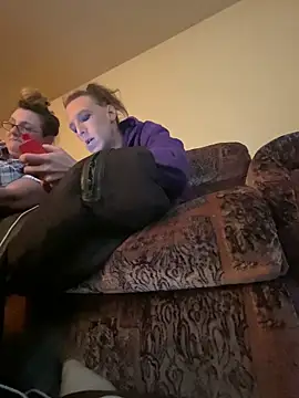 kikiwonderbar online show from November 4, 2025, 12:53 pm