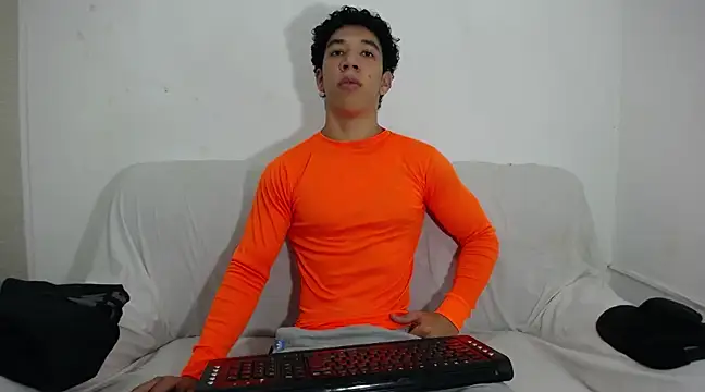 ethan noir online show from February 19, 2025, 3:27 pm