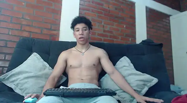 ethan noir online show from February 1, 2025, 7:34 pm