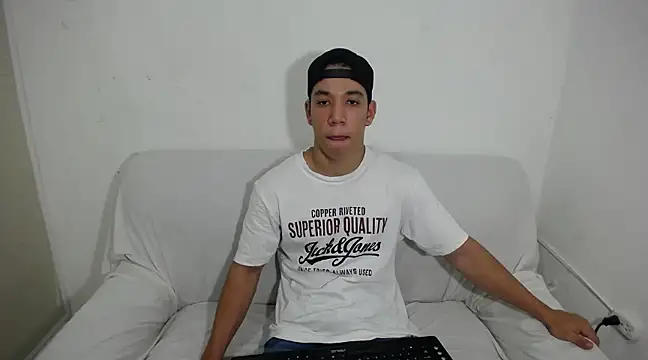 ethan noir online show from February 14, 2025, 7:54 pm