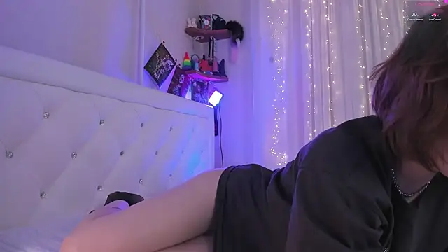 Snapshot of Natural_pussy chatting on March 7, 2025, 2:12 pm Natural pussy online show from March 7, 2025, 2:12 pm