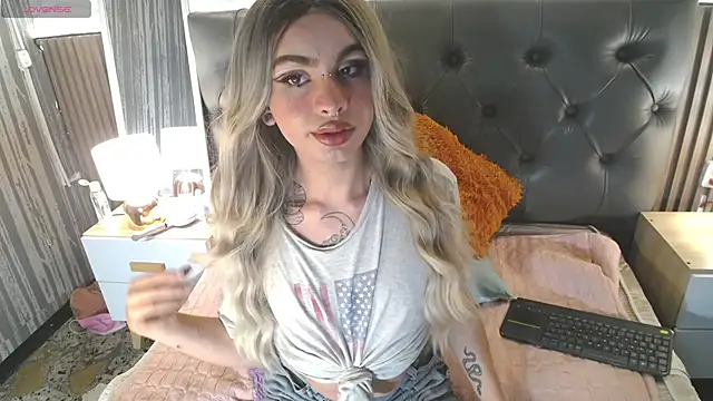 amapola hs online show from October 3, 2025, 10:22 pm