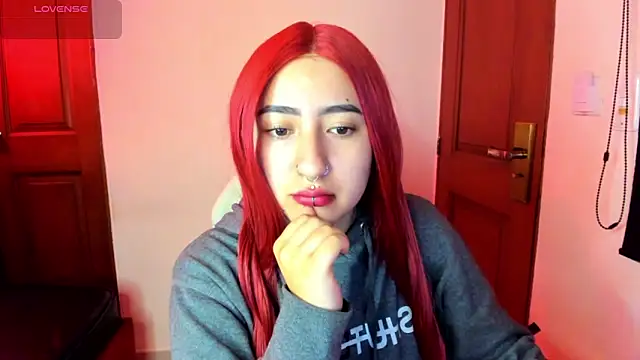 Snapshot of larissa01_ chatting on March 23, 2025, 2:37 am larissa01 online show from March 23, 2025, 2:37 am