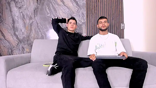 Snapshot of hot_day chatting on February 25, 2025, 1:52 am hot day online show from February 25, 2025, 1:52 am