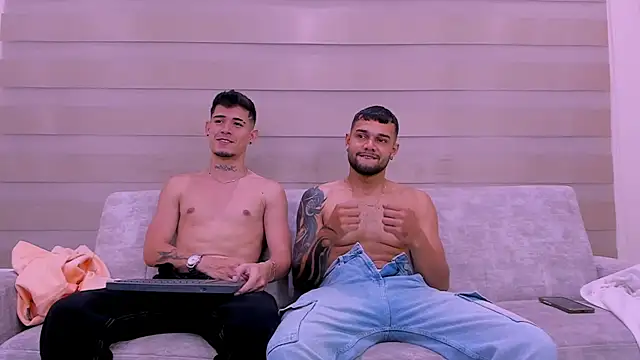 Snapshot of hot_day chatting on February 2, 2025, 2:17 am hot day online show from February 2, 2025, 2:17 am