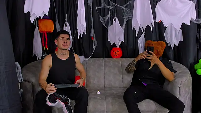 Snapshot of hot_day chatting on October 31, 2025, 9:11 pm hot day online show from October 31, 2025, 9:11 pm