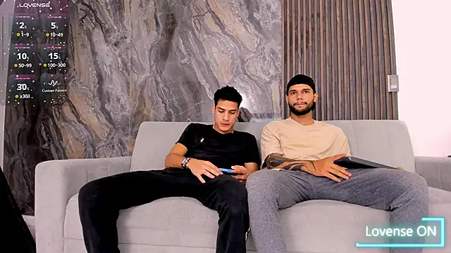 Snapshot of hot_day chatting on March 5, 2025, 1:21 am hot day online show from March 5, 2025, 1:21 am