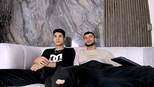 Snapshot of hot_day chatting on February 5, 2025, 1:58 am hot day online show from February 5, 2025, 1:58 am