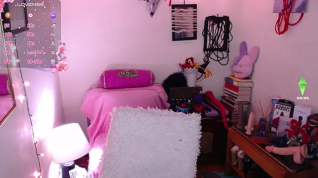 Snapshot of Ruby_Skywalker_ chatting on March 10, 2025, 8:34 pm Ruby Skywalker online show from March 10, 2025, 8:34 pm