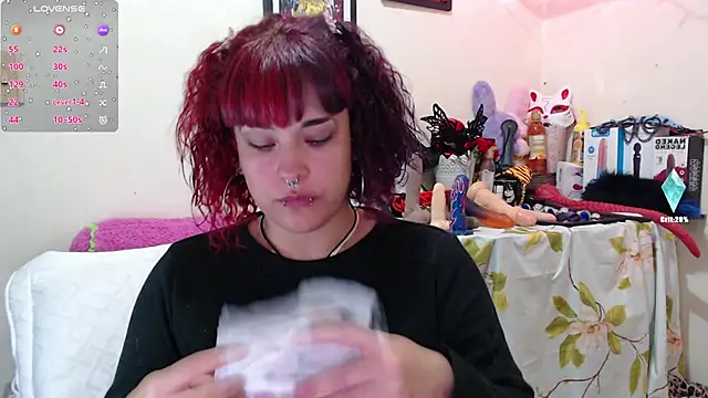 Snapshot of Ruby_Skywalker_ chatting on February 12, 2025, 9:10 am Ruby Skywalker online show from February 12, 2025, 9:10 am
