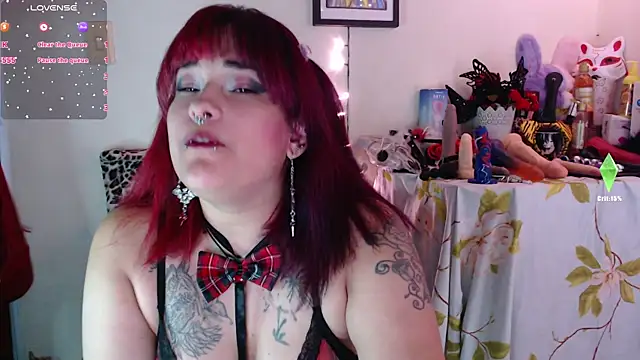 Snapshot of Ruby_Skywalker_ chatting on February 9, 2025, 2:38 am Ruby Skywalker online show from February 9, 2025, 2:38 am
