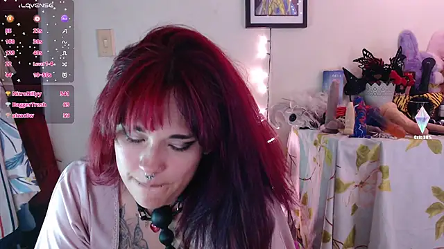 Snapshot of Ruby_Skywalker_ chatting on February 8, 2025, 8:31 am Ruby Skywalker online show from February 8, 2025, 8:31 am