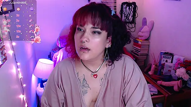 Snapshot of Ruby_Skywalker_ chatting on March 17, 2025, 11:13 pm Ruby Skywalker online show from March 17, 2025, 11:13 pm