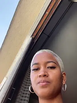 Snapshot of Julieta_cooper1 chatting on March 2, 2025, 4:47 pm Julieta cooper1 online show from March 2, 2025, 4:47 pm