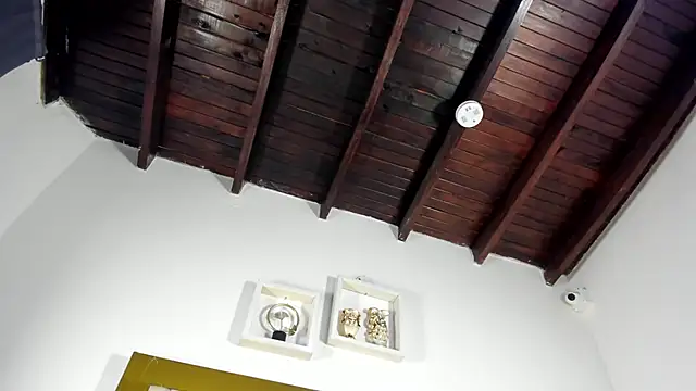 Snapshot of ariana-martins chatting on December 19, 2025, 3:10 am ariana-martins online show from December 19, 2025, 3:10 am