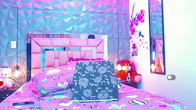 Doll IvannaTs online show from February 7, 2025, 11:45 pm