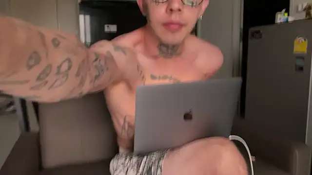 anahori  simon online show from March 6, 2026, 12:05 am