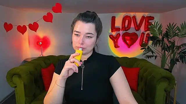  Sun Shy  online show from February 27, 2025, 1:17 pm