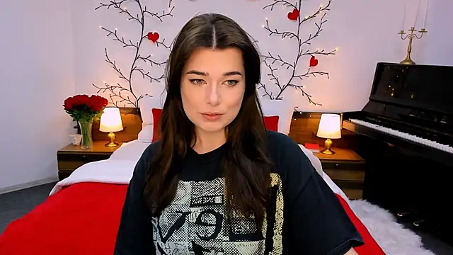  Sun Shy  online show from September 19, 2025, 8:13 pm