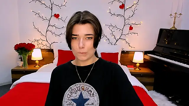  Sun Shy  online show from September 18, 2025, 9:12 am