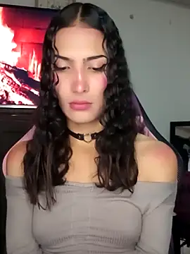 Snapshot of Lanna_hott_ chatting on October 18, 2025, 11:18 pm Lanna hott online show from October 18, 2025, 11:18 pm