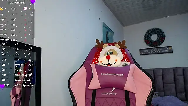 Snapshot of Lanna_hott_ chatting on December 17, 2025, 7:19 pm Lanna hott online show from December 17, 2025, 7:19 pm