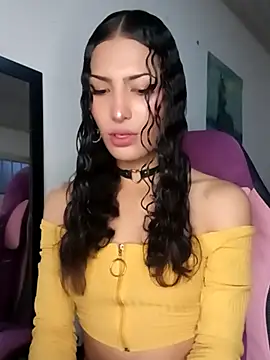 Snapshot of Lanna_hott_ chatting on February 27, 2026, 11:43 am Lanna hott online show from February 27, 2026, 11:43 am