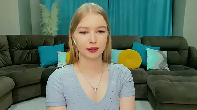 shy  lady online show from February 21, 2025, 2:38 pm