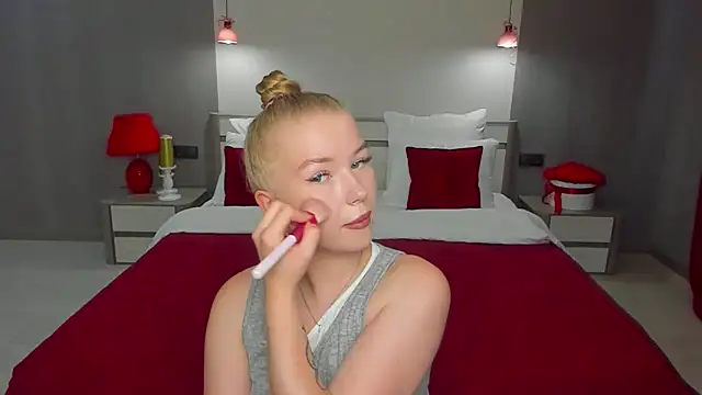 Snapshot of shy__lady chatting on July 12, 2026, 11:33 am shy lady online show from July 12, 2026, 11:33 am