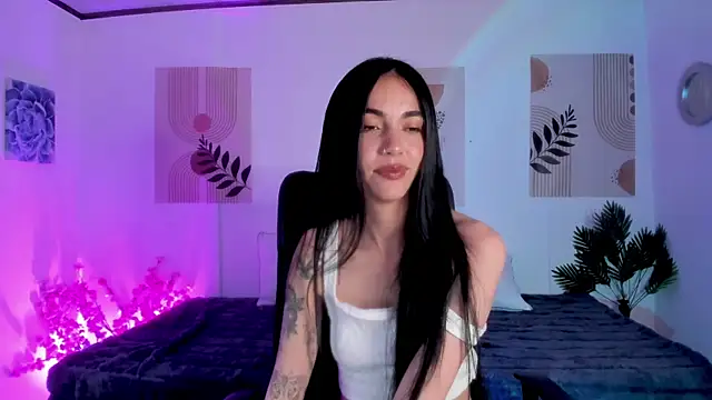 samy lewis online show from September 13, 2025, 2:11 am