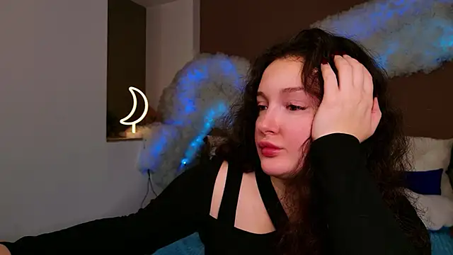 GloriNichols online show from November 6, 2025, 8:29 am