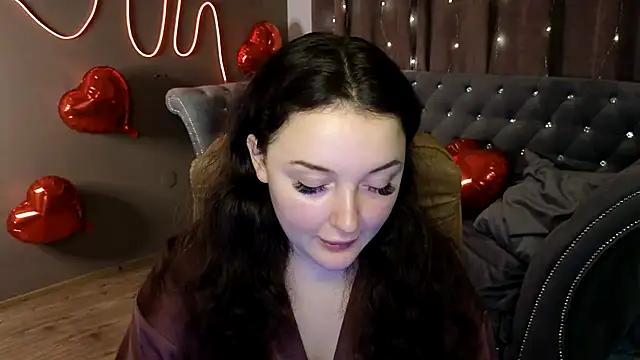 Snapshot of GloriNichols chatting on February 21, 2025, 10:07 am GloriNichols online show from February 21, 2025, 10:07 am