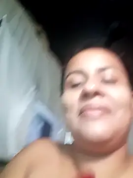 Kyara Queen online show from November 25, 2025, 6:08 pm