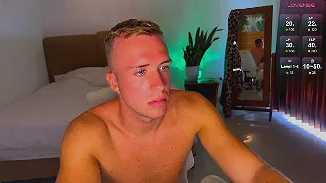 tommy cumfinger online show from November 17, 2025, 1:20 am