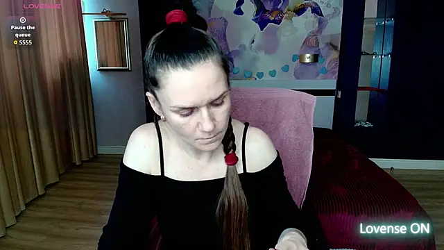 Snapshot of AriaGray chatting on February 16, 2026, 1:32 pm AriaGray online show from February 16, 2026, 1:32 pm