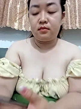 VyOanh2K online show from February 13, 2026, 5:02 pm