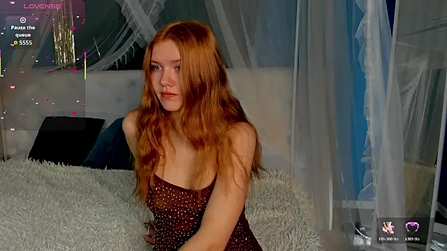 Snapshot of Eva__Lewis chatting on February 6, 2026, 1:23 am Eva Lewis online show from February 6, 2026, 1:23 am