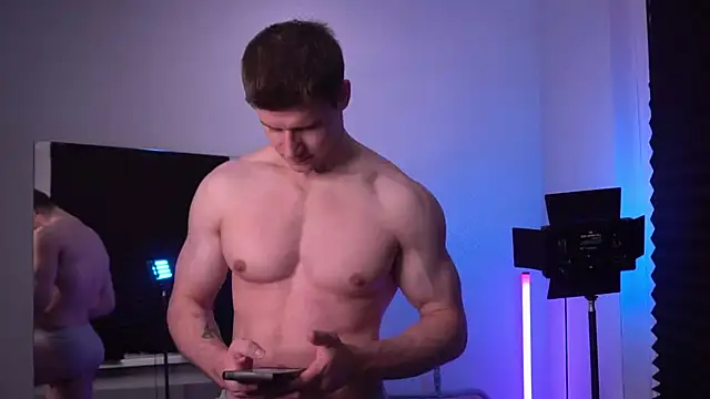 Snapshot of Bruno_Banani chatting on November 4, 2025, 4:00 pm Bruno Banani online show from November 4, 2025, 4:00 pm