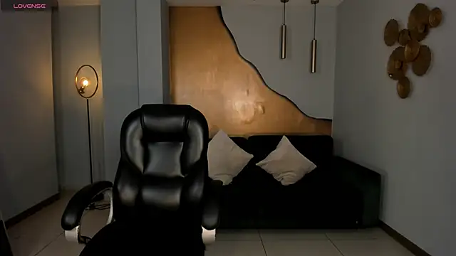 Snapshot of AbbyDalton chatting on October 30, 2025, 5:54 pm AbbyDalton online show from October 30, 2025, 5:54 pm