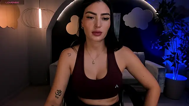 Snapshot of AbbyDalton chatting on March 17, 2025, 11:00 am AbbyDalton online show from March 17, 2025, 11:00 am