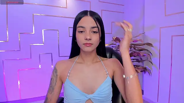 HannahJamesX online show from September 9, 2025, 5:44 pm