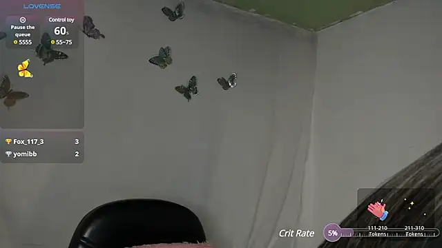 milysauria1 online show from February 26, 2025, 3:21 pm